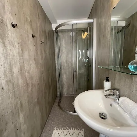 Central Ap 9 Generous Rooftop Terrace Leilighet